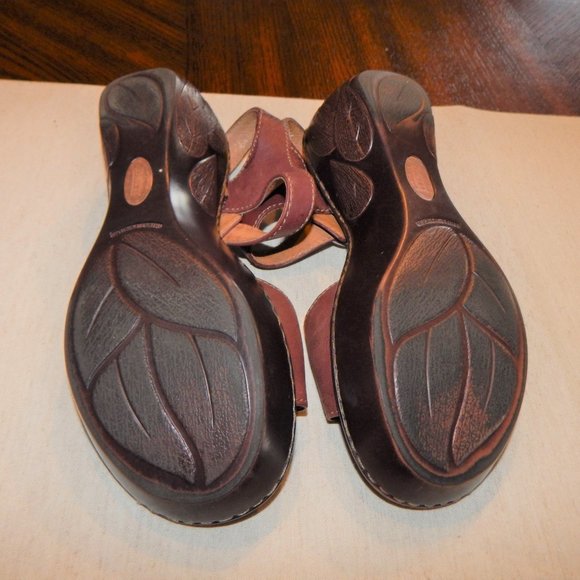 Born Sandals - Picture 3 of 3
